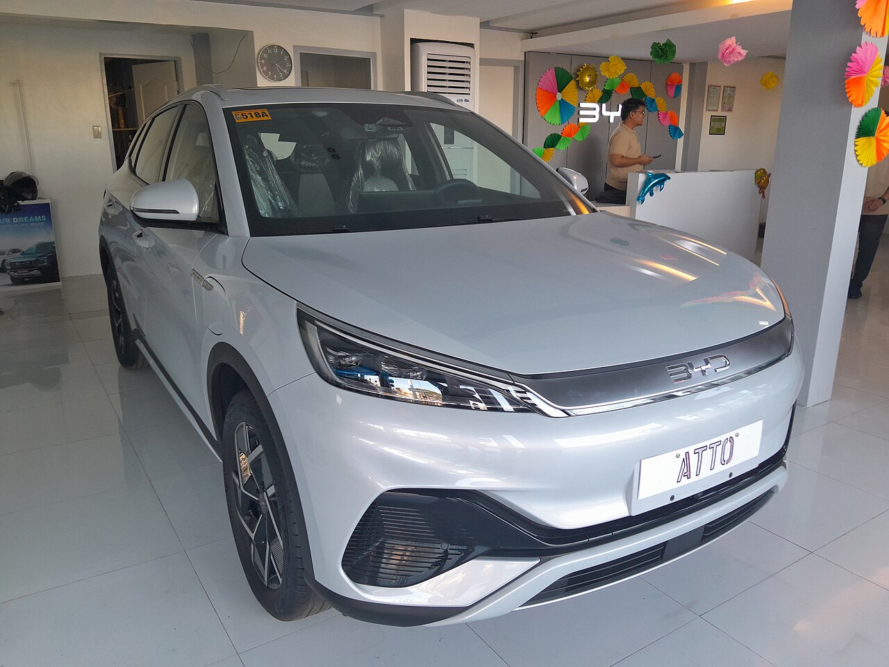 BYD ATTO 8