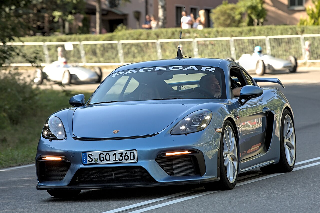 PORSCHE CAYMAN