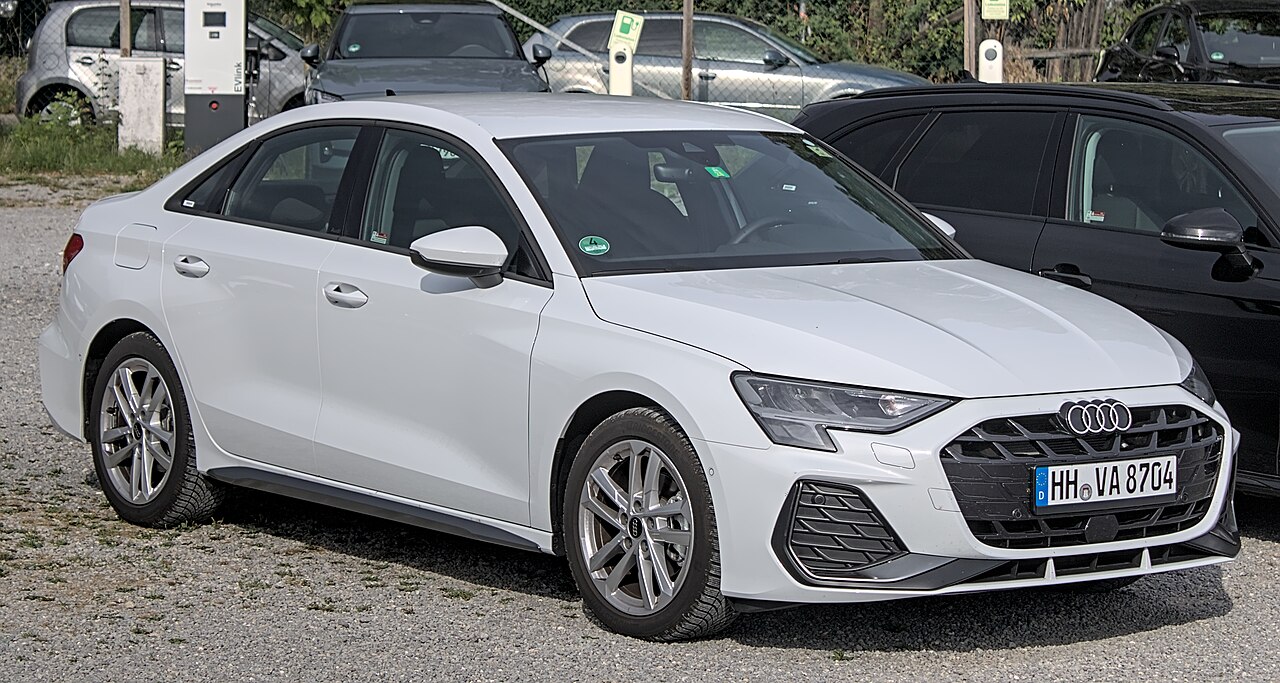 AUDI A3 Sedan