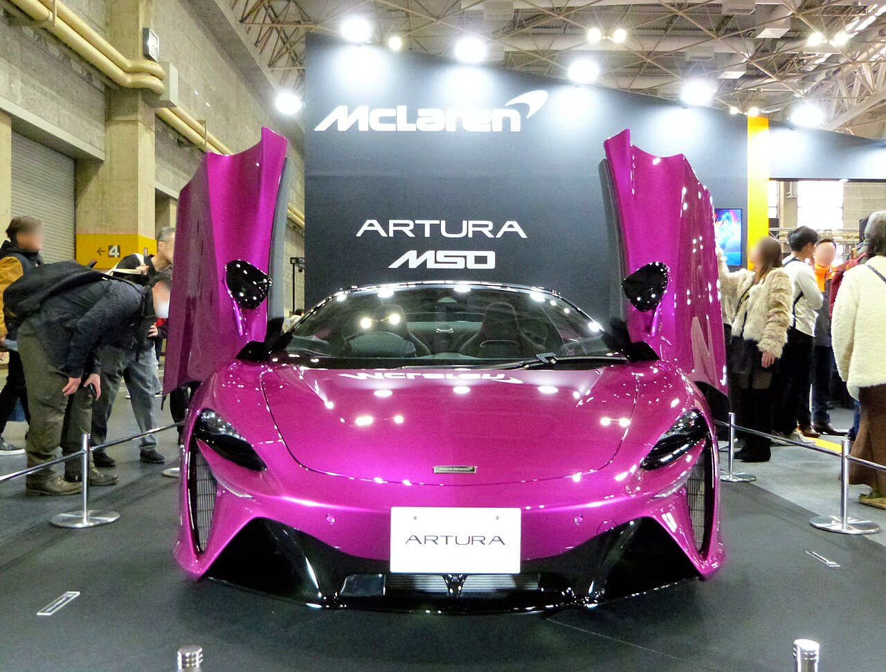 MCLAREN ARTURA