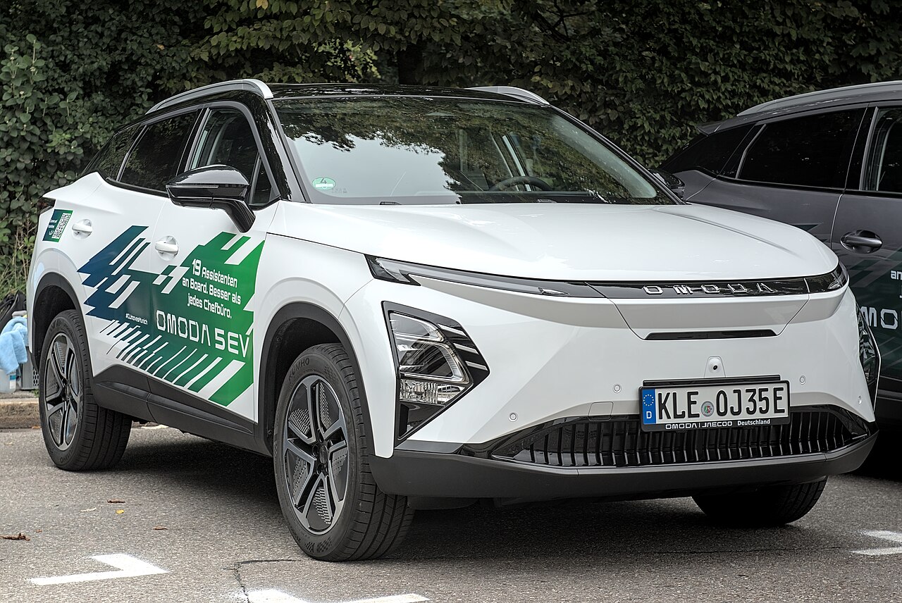 OMODA E5