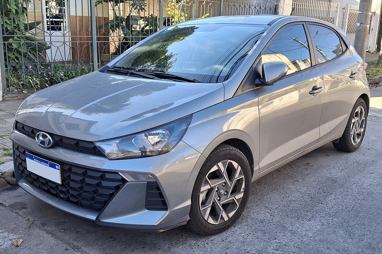 HYUNDAI HB20