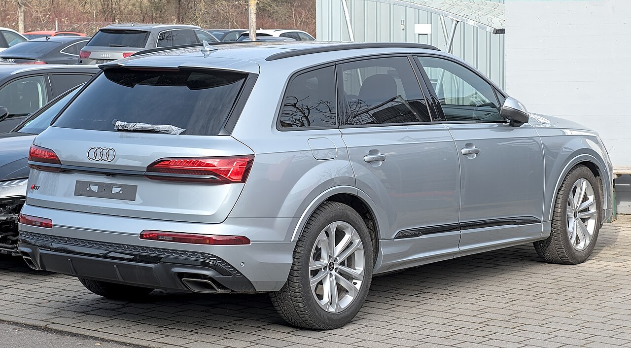 AUDI Q7
