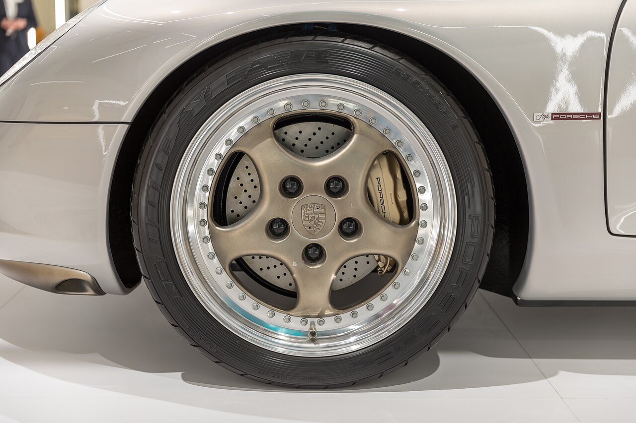 PORSCHE BOXSTER