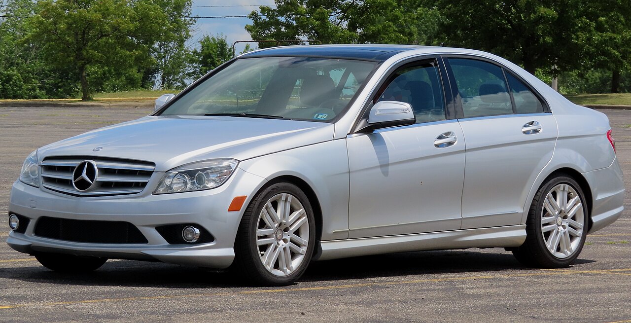 MERCEDES-BENZ C300