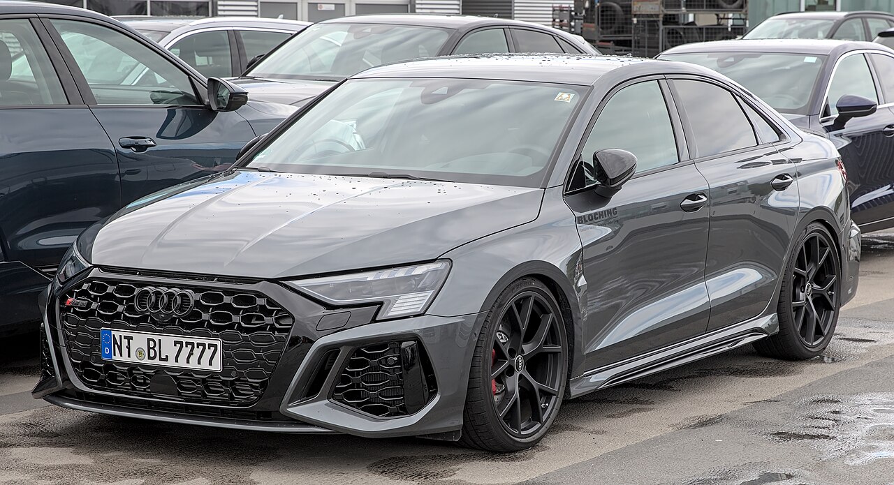 AUDI RS3 Sedan