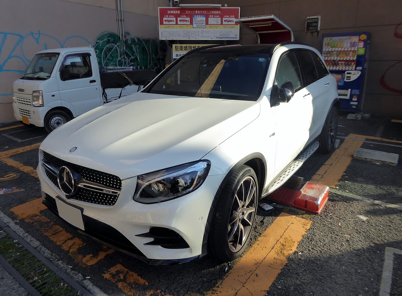 MERCEDES-BENZ AMG GLC43
