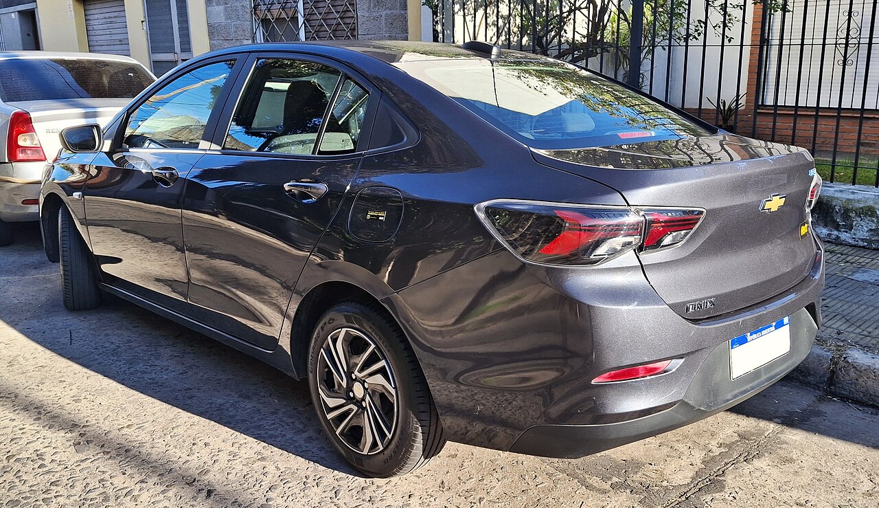 CHEVROLET ONIX PLUS