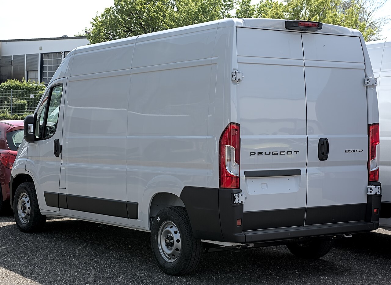 PEUGEOT BOXER
